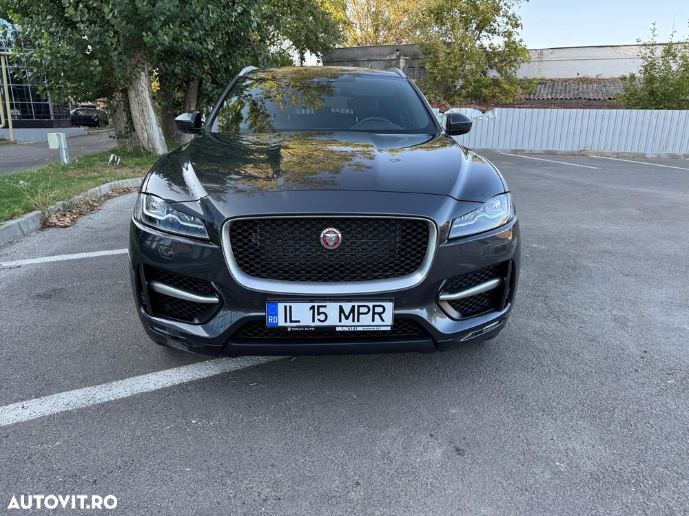 Jaguar F-Pace 25t AWD R-Sport - 9