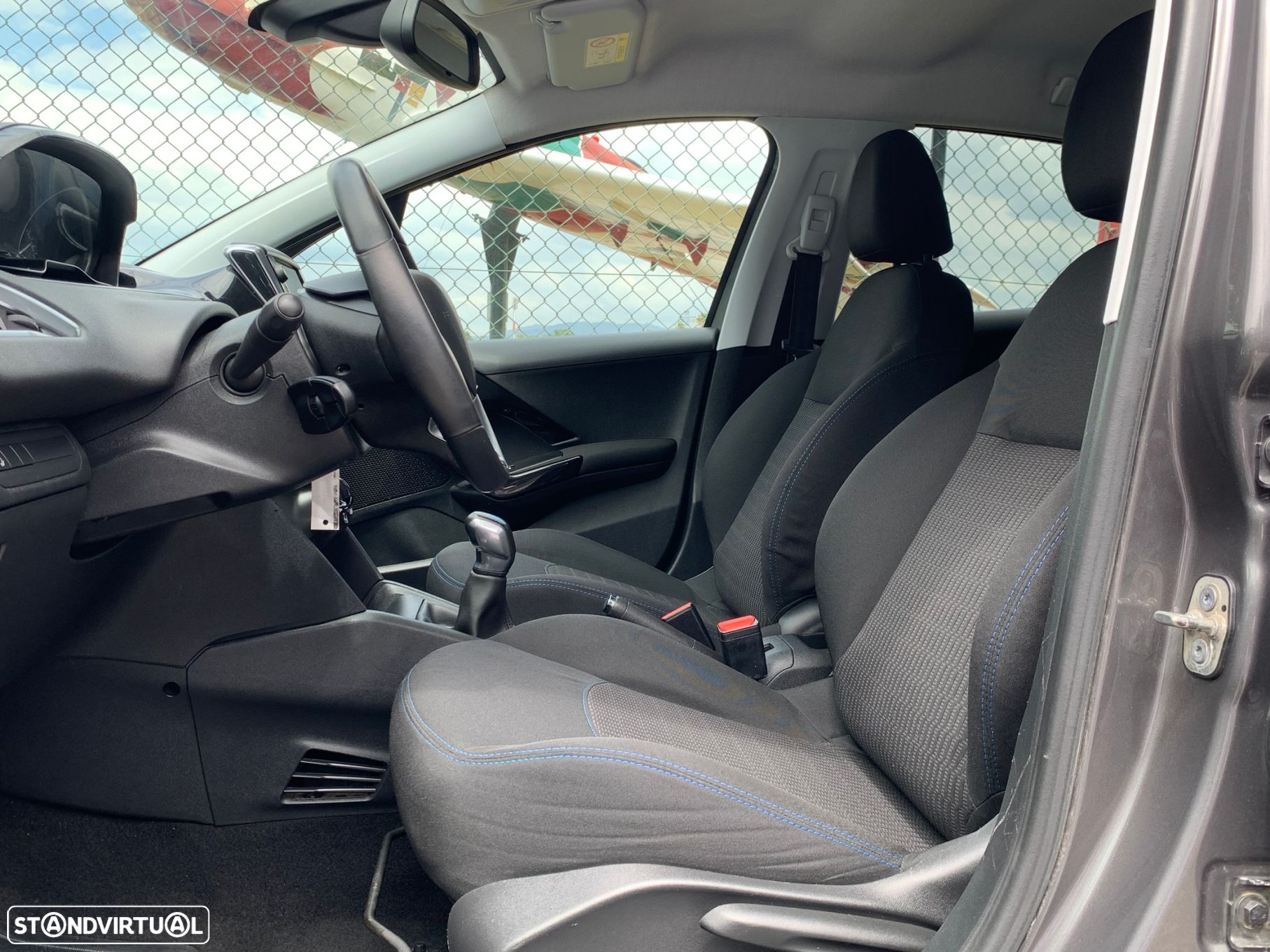 Peugeot 208 1.6 BlueHDi Allure - 10