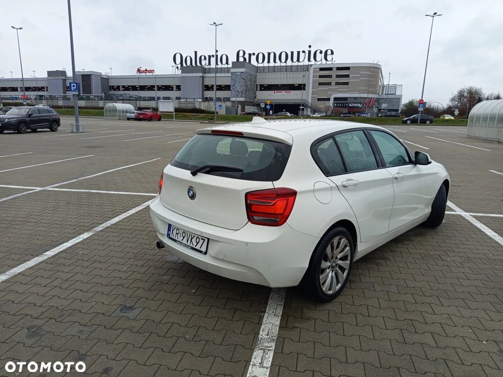 BMW Seria 1 118i Sport Line - 4