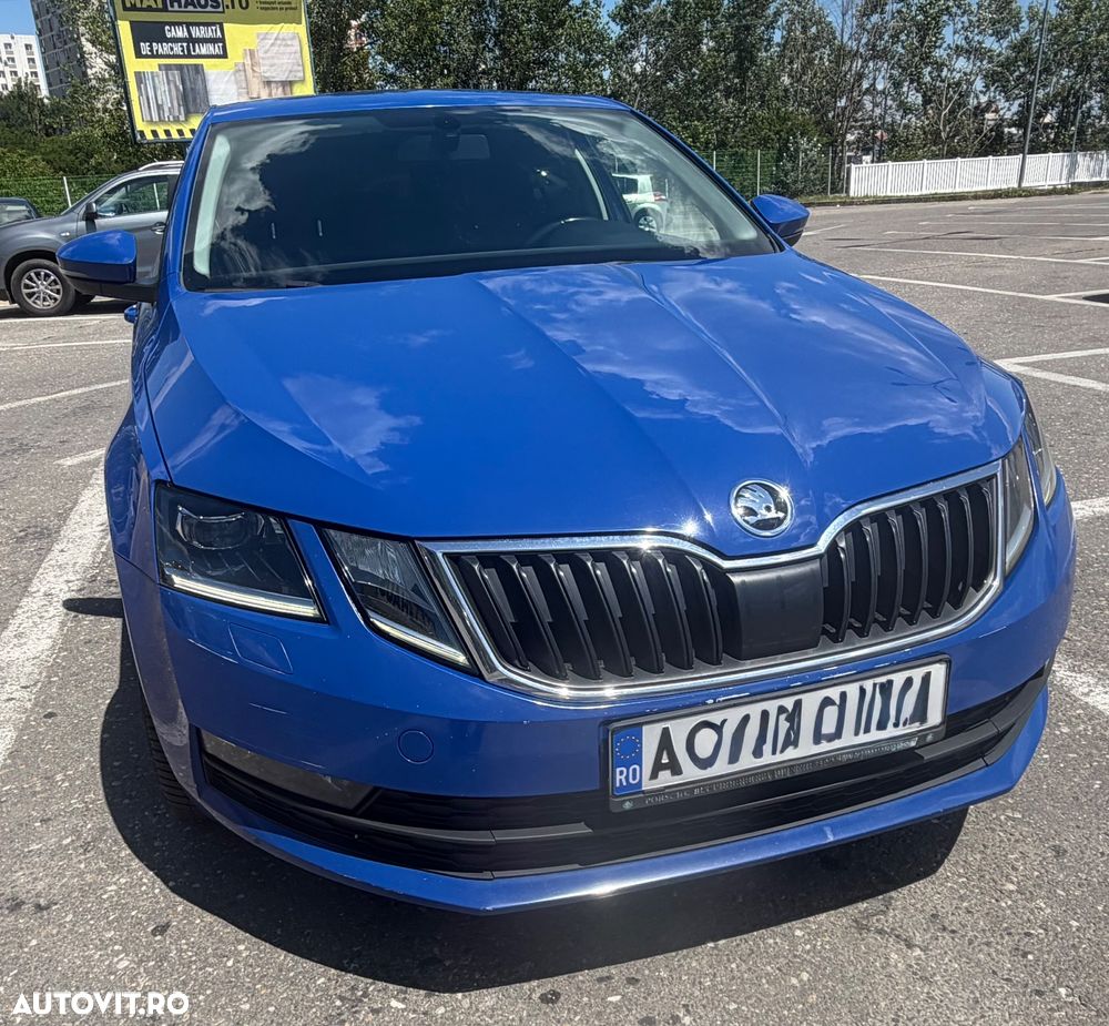 Skoda Octavia 1.6 TDI DSG Style - 1