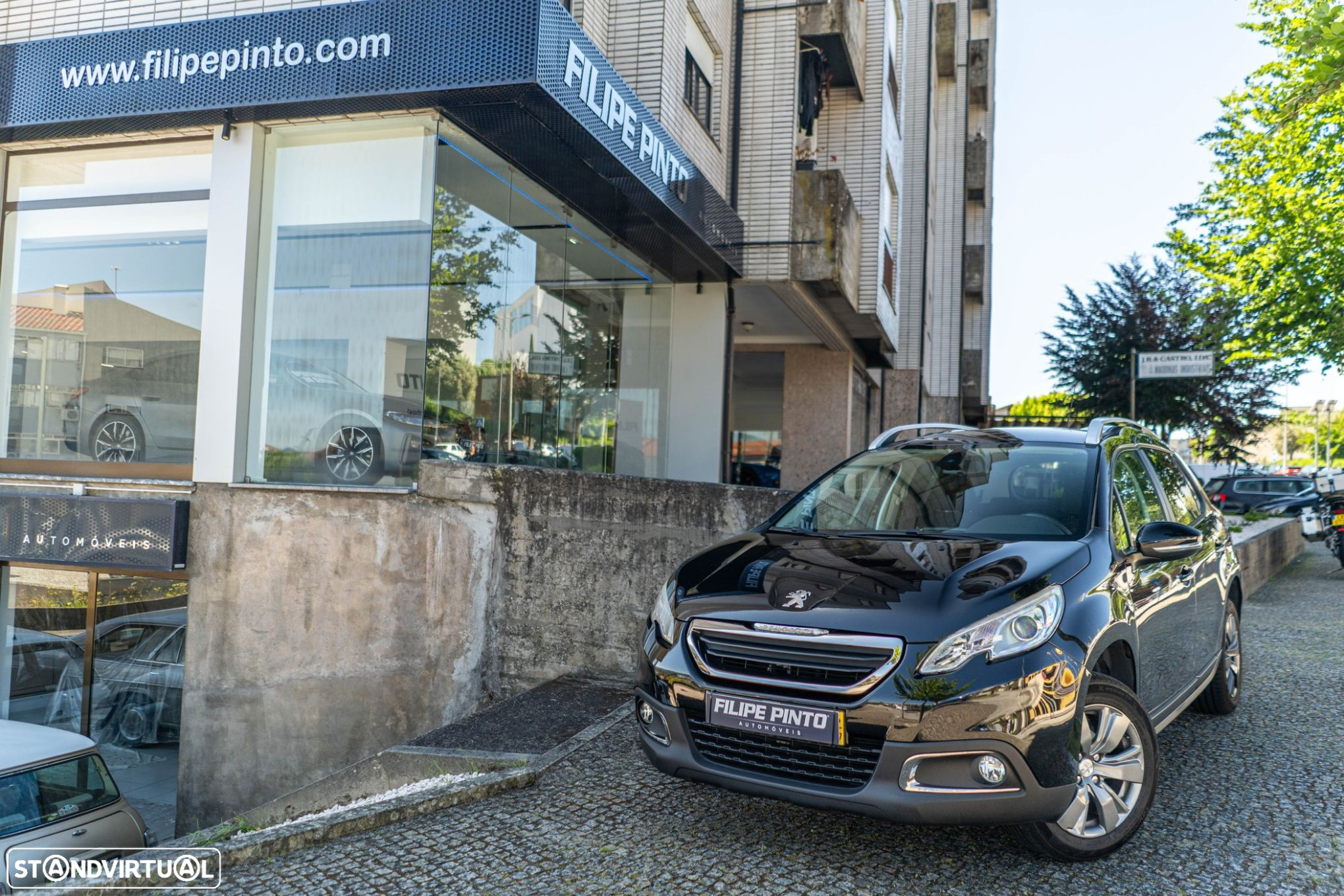 Peugeot 2008 1.2 PureTech Style - 48