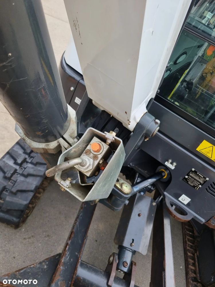 Bobcat E50Z Koparka 5 ton Jak Nowa 2022rok z norwegii 1300mtg Klimatyzacja. uwaga (mały defekt) błąd komunikacji. Silnik perfekt okazyjna cena - 11
