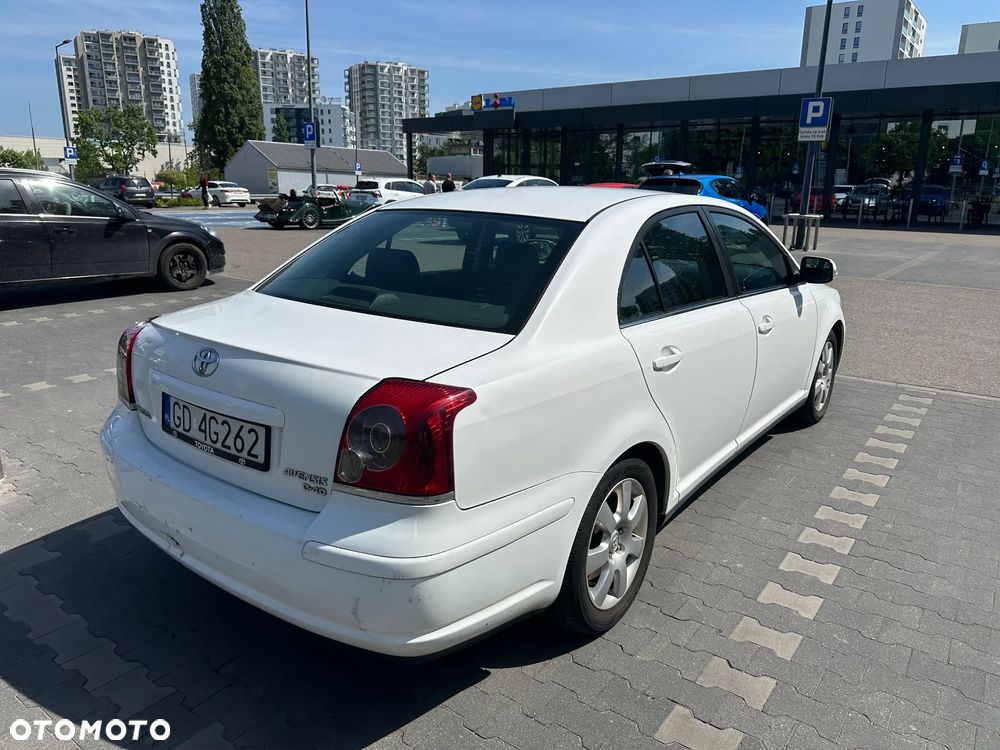 Toyota Avensis 2.0 D-4D Luna - 5