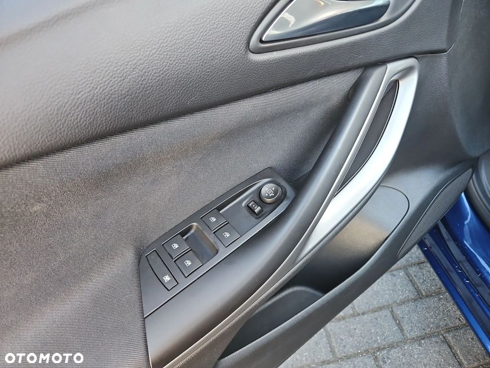 Opel Astra 1.2 T GS Line S&S - 19