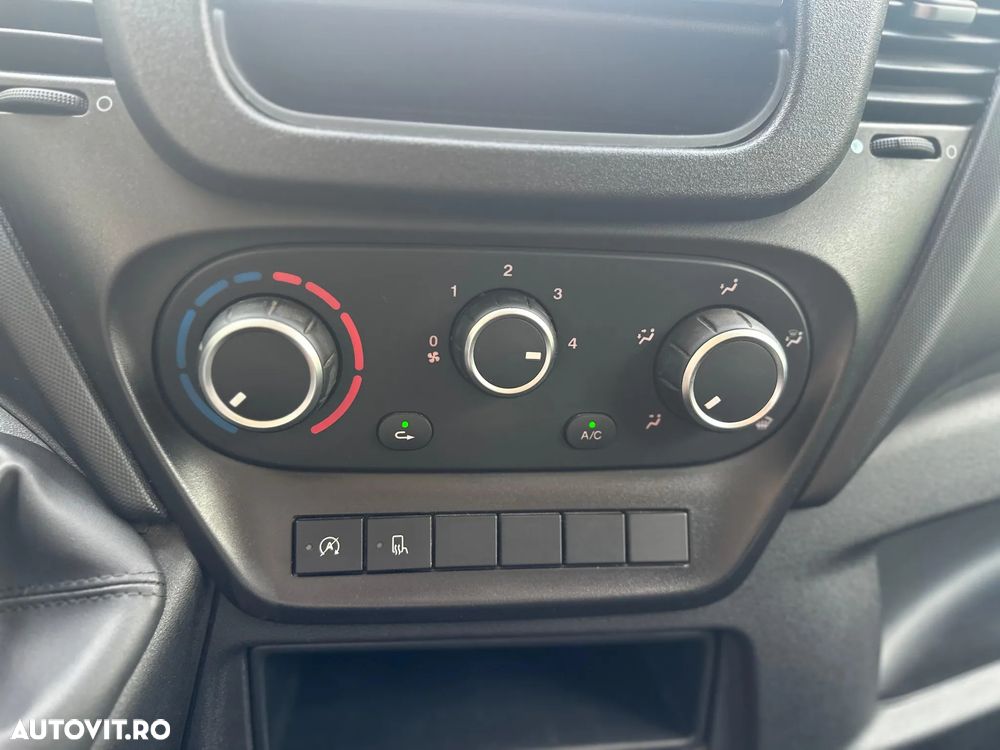 Iveco Massif - 18
