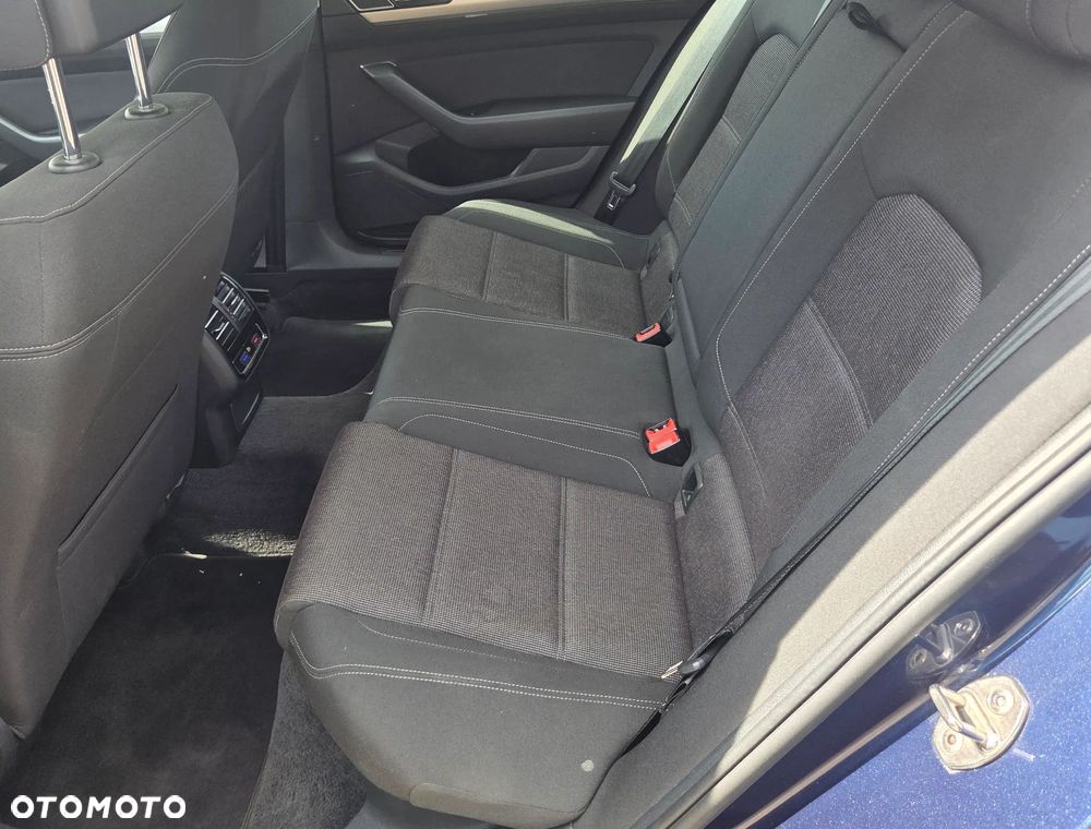 Volkswagen Passat ver-1-4-tsi-bmt-act-comfortline - 28