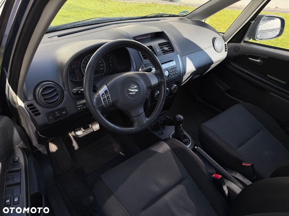 Suzuki SX4 1.6 GS / Premium - 9