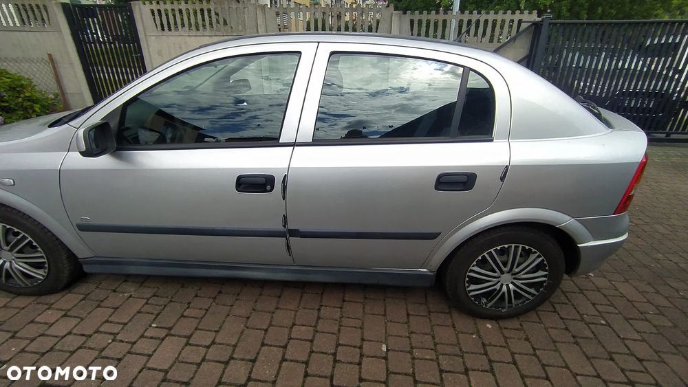 Opel Astra 1.4 - 19