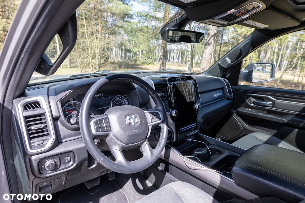 RAM 1500 5.7 Crew Cab Bighorn - 17