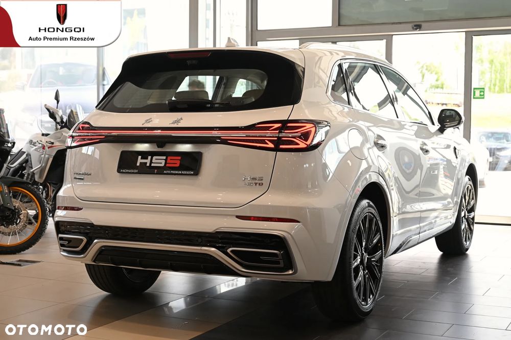 Hongqi HS5 2.0T Executive AWD - 23