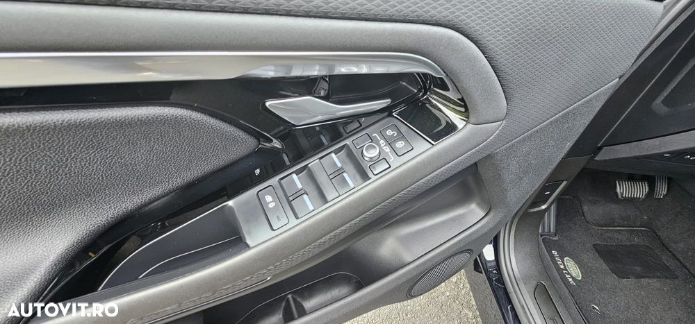 Land Rover Range Rover Evoque - 26