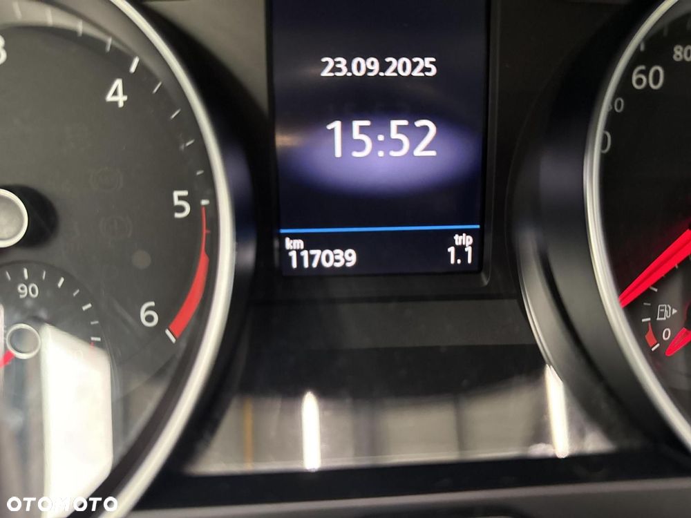 Volkswagen Passat - 14