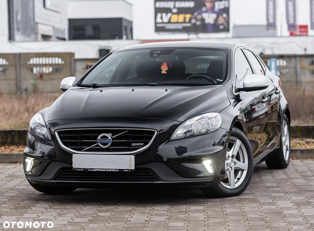 Volvo V40 D2 R Design - 5