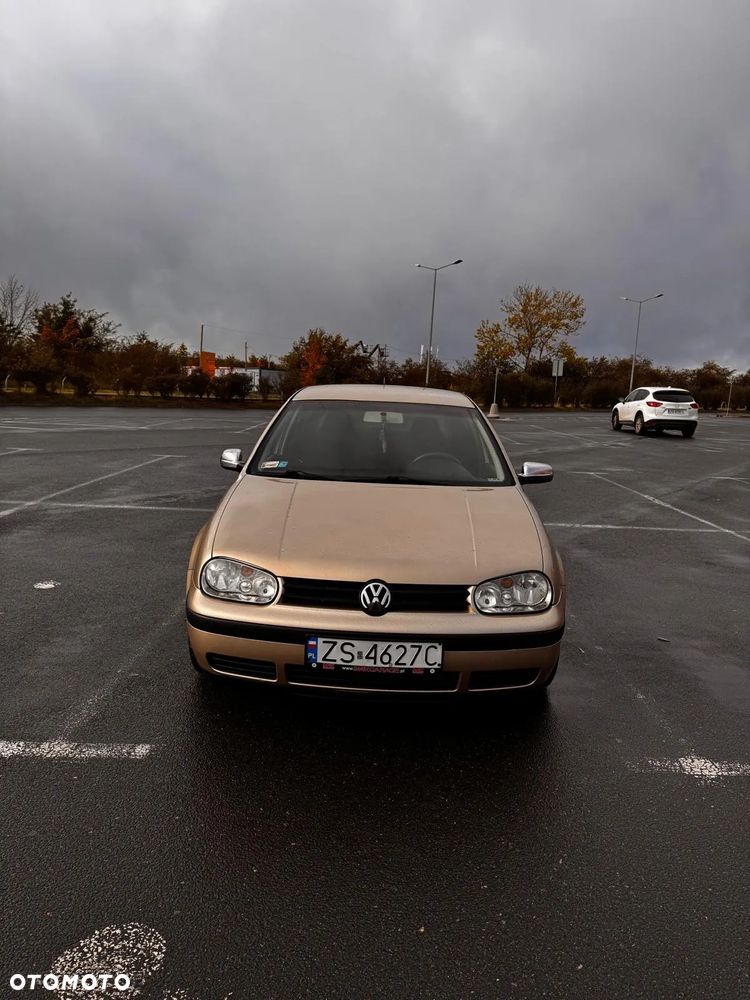 Volkswagen Golf IV 1.9 TDI Highline - 1