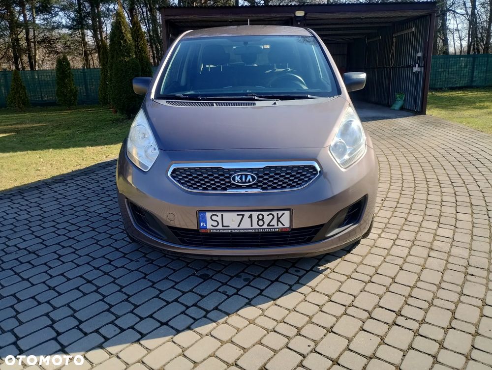 Kia Venga - 14