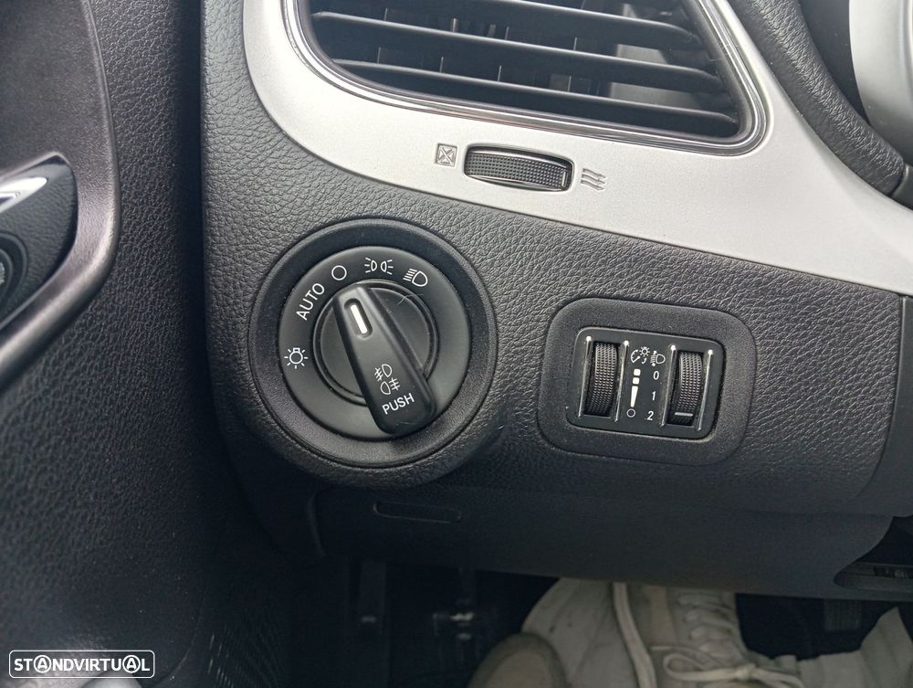 Fiat Freemont 2.0 Multijet 16V DPF Auto 4WD Lounge - 13