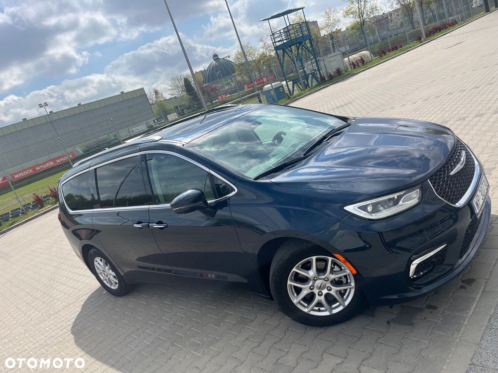 Chrysler Pacifica - 3