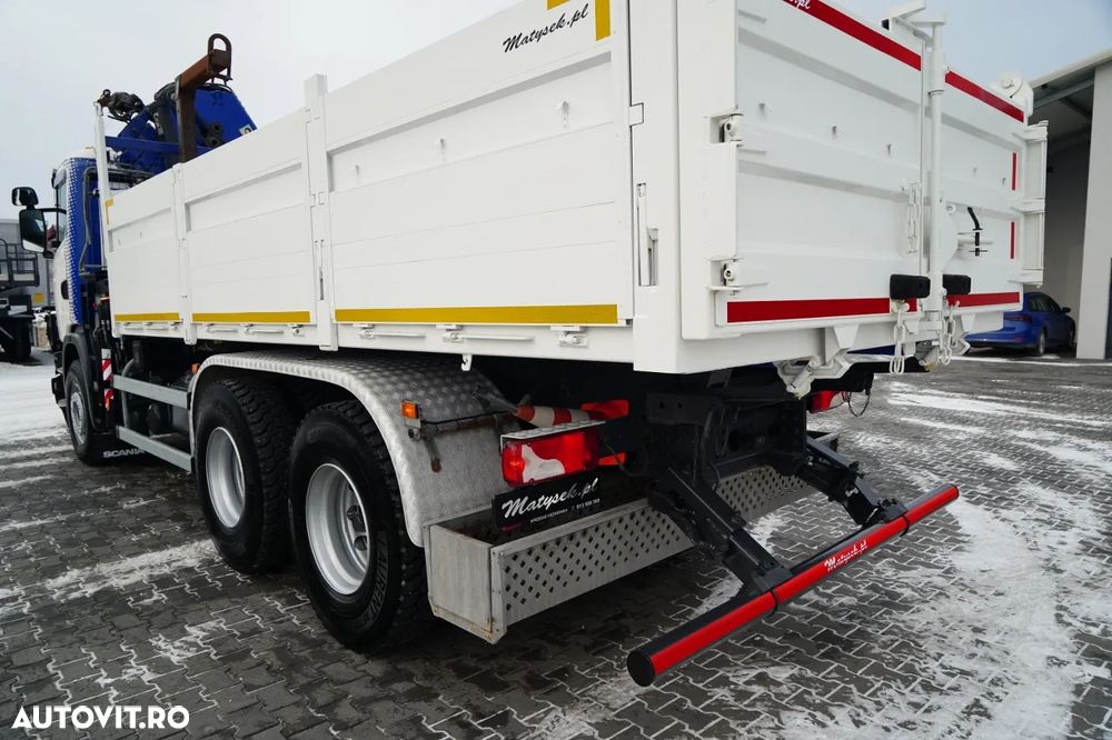 Scania G 370 / 6x4 / BASCULĂ SPATE + HIAB 144E S-3 HDS / RADIOCOMANDĂ / ROTATOARE / FURCĂ PENTRU PALEȚI / EURO 6 / - 14