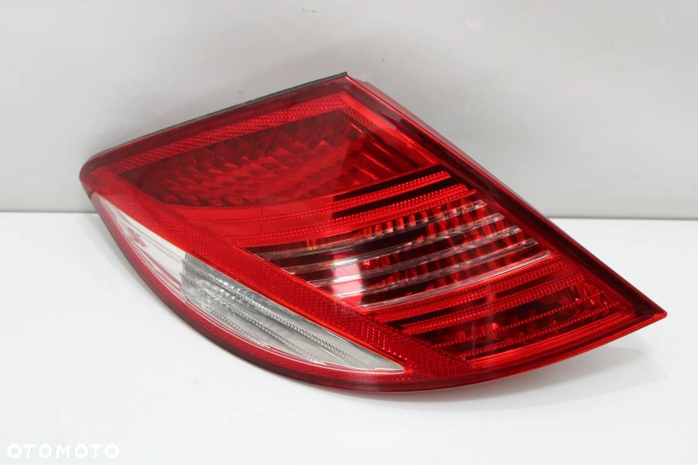 Lampa tył prawy lewy tylna prawa lewa OE Mercedes CL CL63 AMG W216 C216 A2168200264 A2168200164 - 32