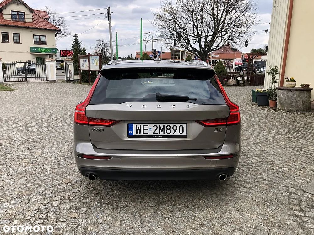 Volvo V60 B4 D Momentum Pro - 5