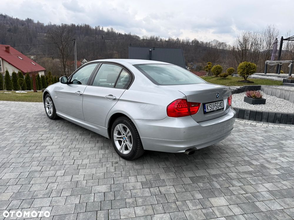 BMW Seria 3 318i Edition Exclusive - 25