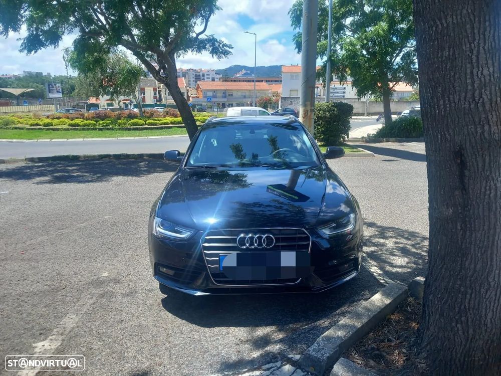 Audi A4 Avant 2.0 TDI DPF Ambiente - 12