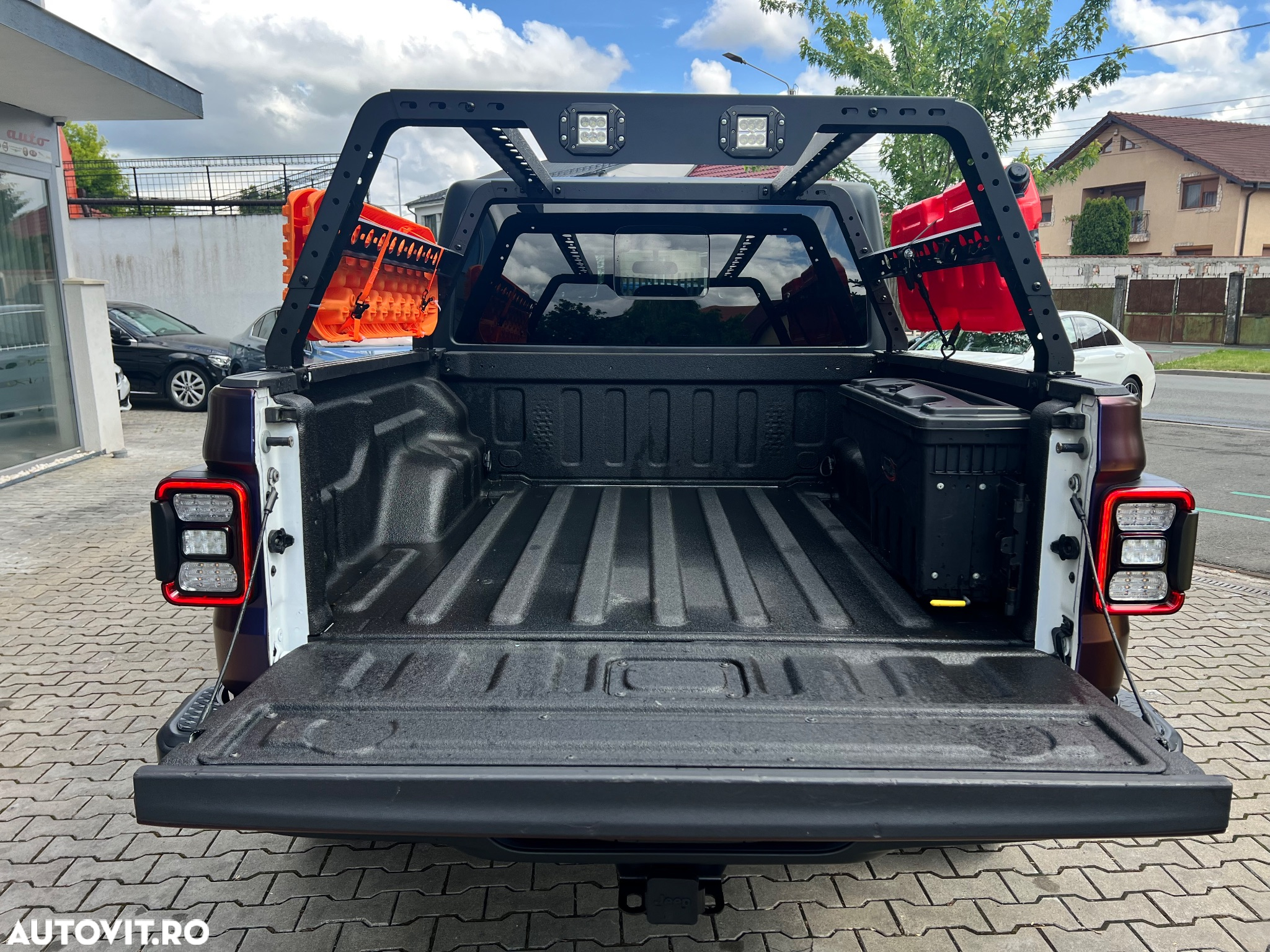 Jeep Gladiator - 11