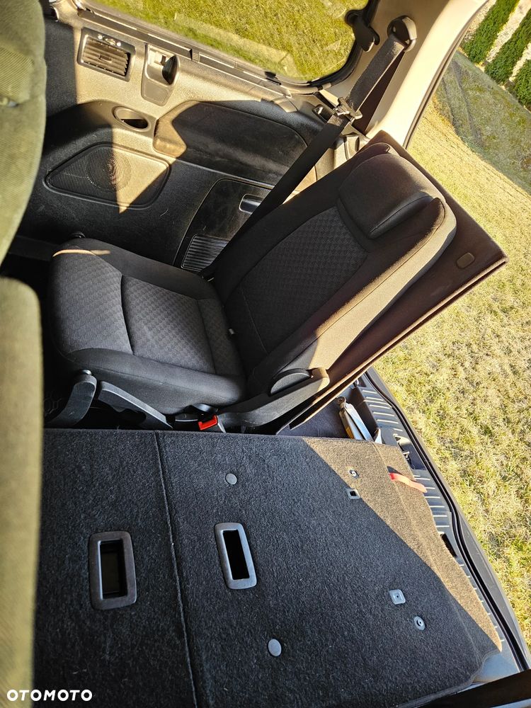 Ford Galaxy 2.0 TDCi Ghia - 8