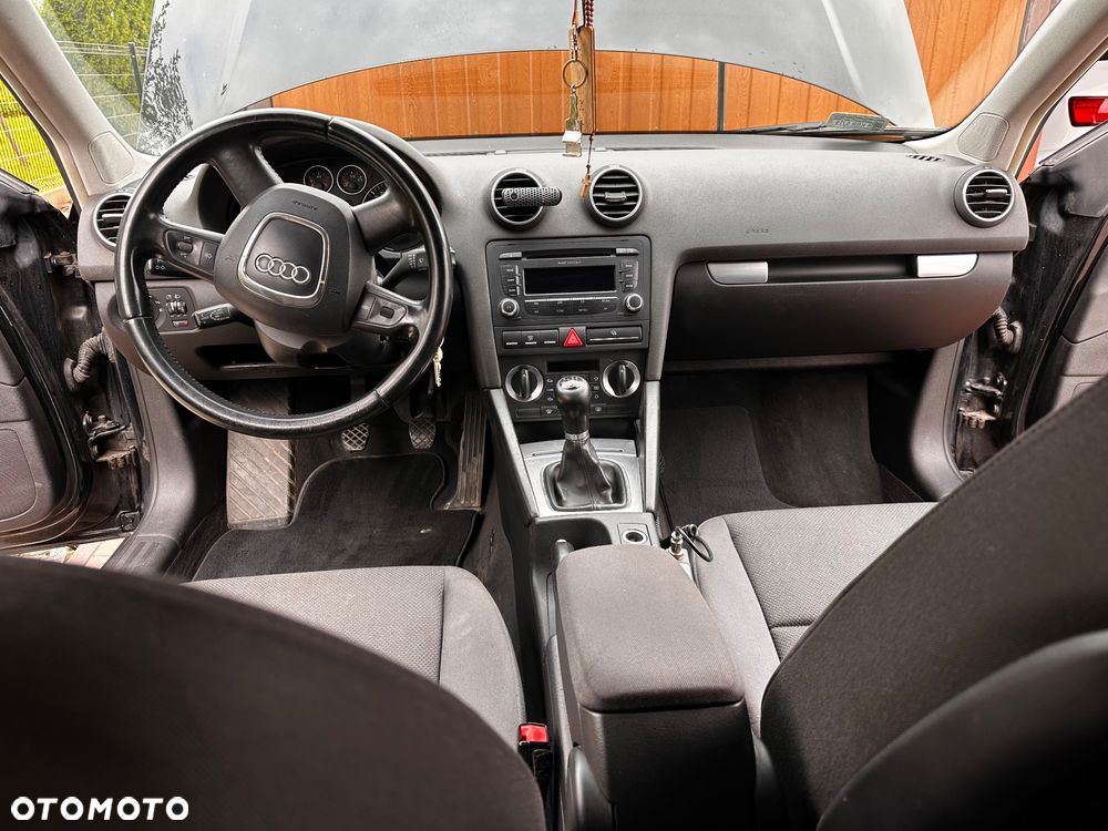 Audi A3 Sportback - 11