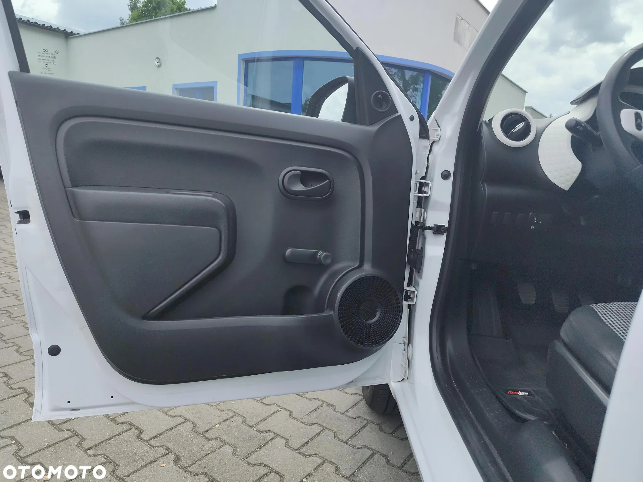 Renault Twingo SCe 70 Zen - 10