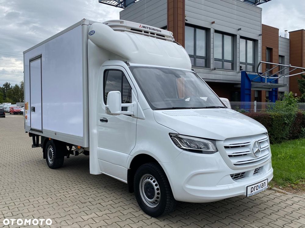 Mercedes-Benz SPRINTER 319 CDI 3,0 V6 AUTOMAT KONTENER CHŁODNIA WINDA - 6