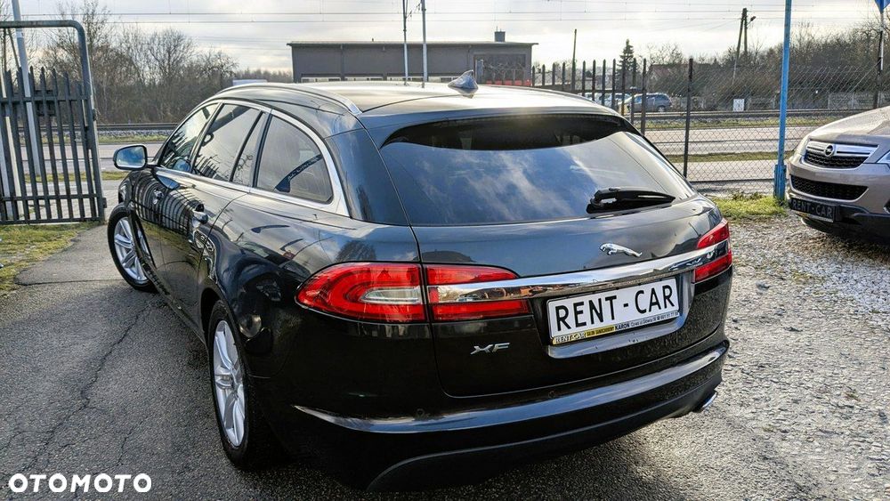Jaguar XF - 10