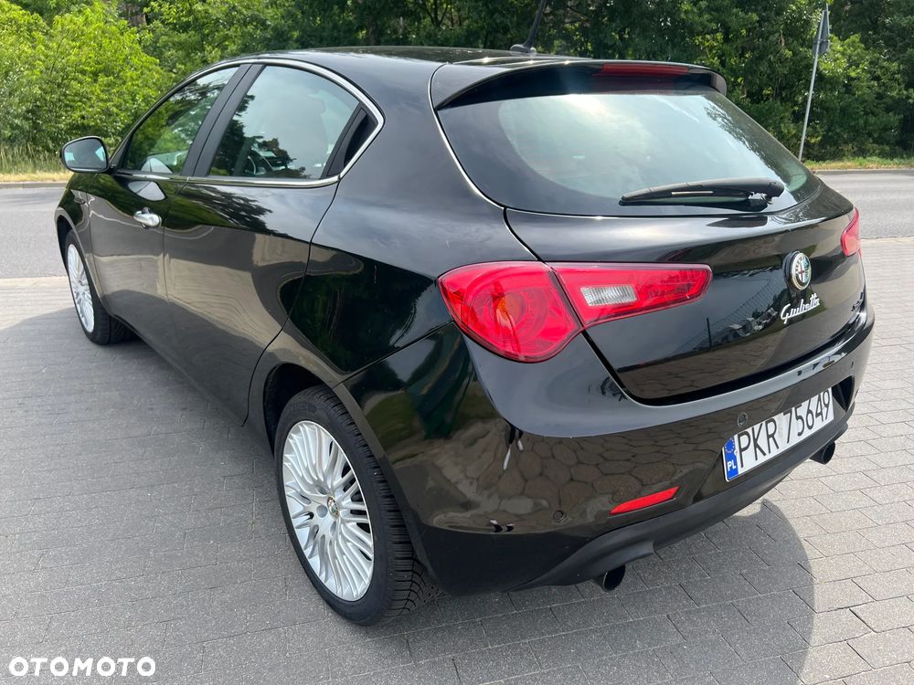 Alfa Romeo Giulietta - 8