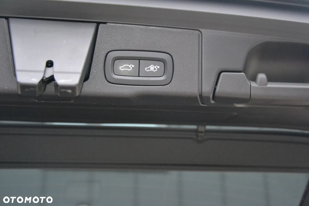 Volvo XC 60 B5 B AWD Core - 12