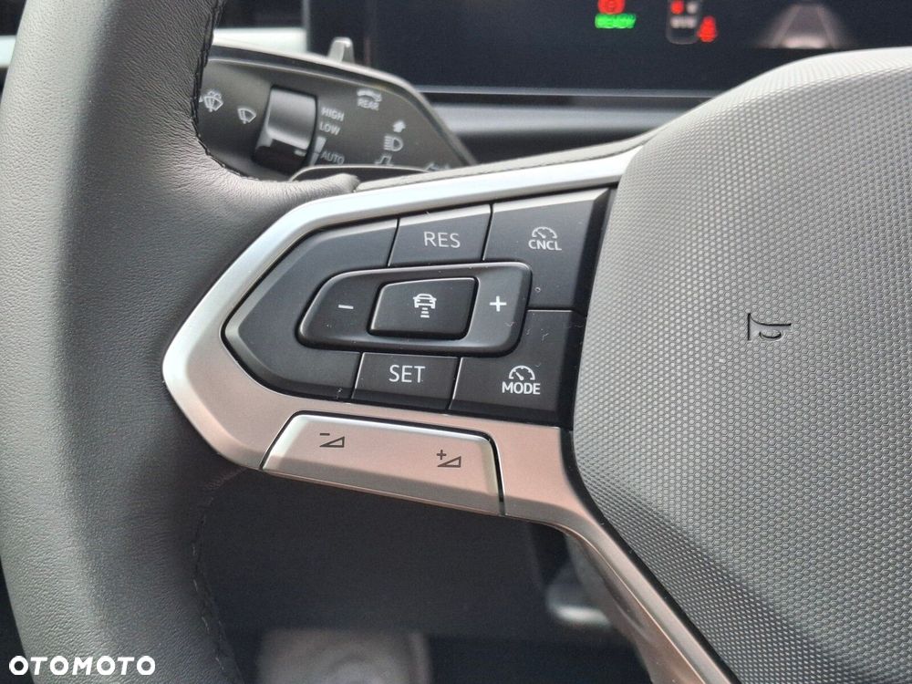 Volkswagen T-Roc 1.5 TSI Life DSG - 29