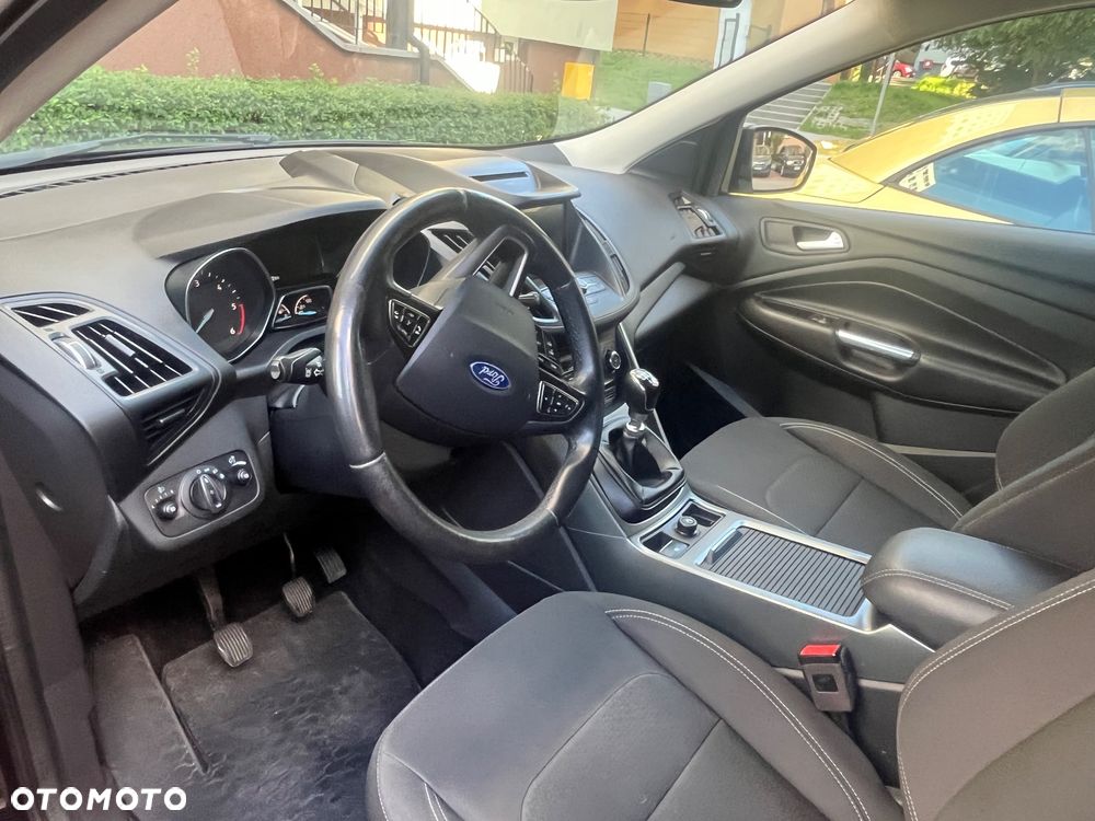 Ford Kuga 2.0 TDCi FWD Titanium - 10