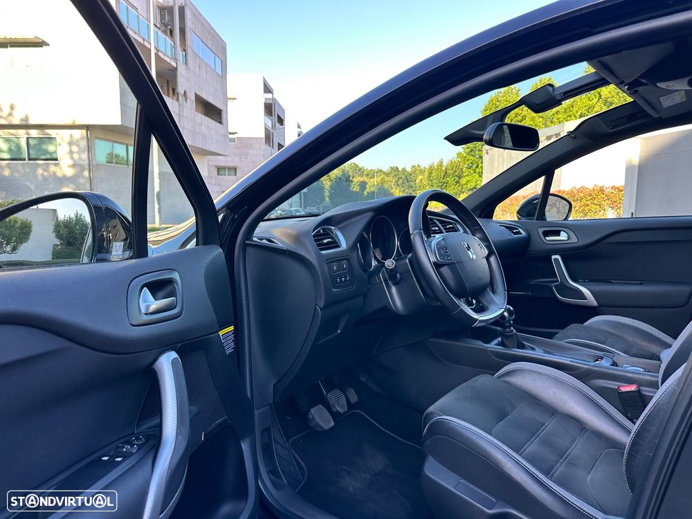 DS DS4 Crossback 1.6 BlueHDi So Chic J18 - 20