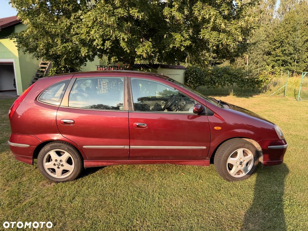 Nissan Almera Tino 1.8 - 3