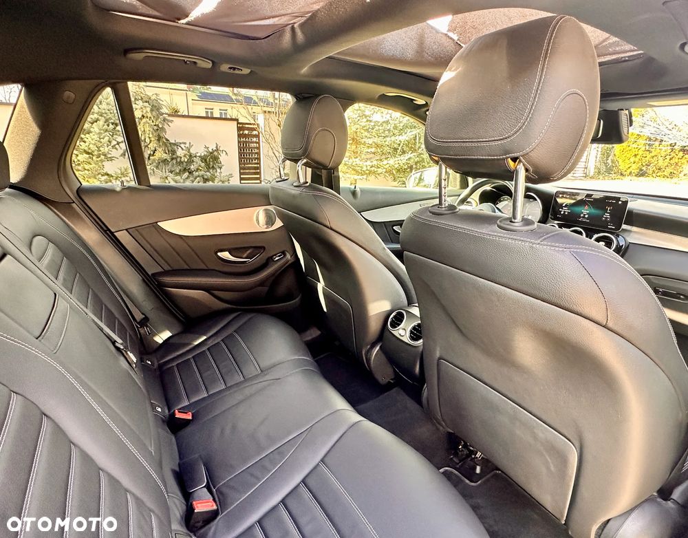 Mercedes-Benz GLC - 24