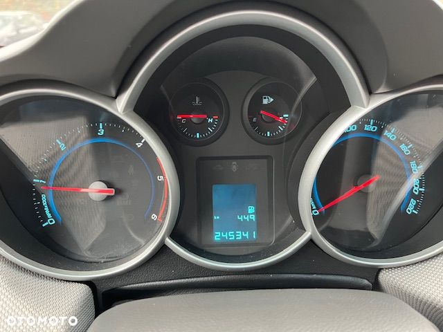 Chevrolet Cruze 2.0 VDCi LS - 10