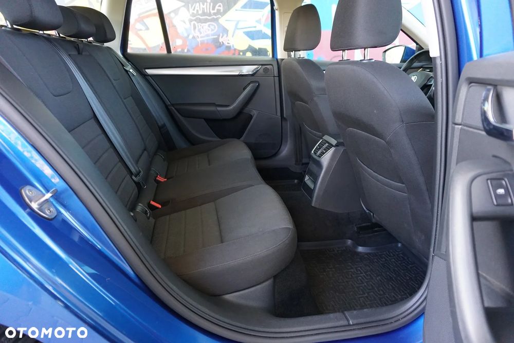 Skoda Octavia 2.0 TDI Style - 19