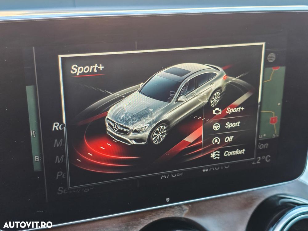 Mercedes-Benz GLC Coupe 300 4Matic 9G-TRONIC AMG Line - 30