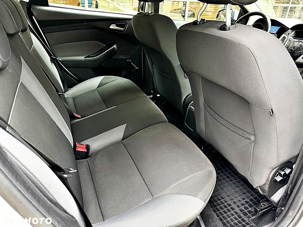 Ford Focus 1.6 TDCi DPF Titanium - 24