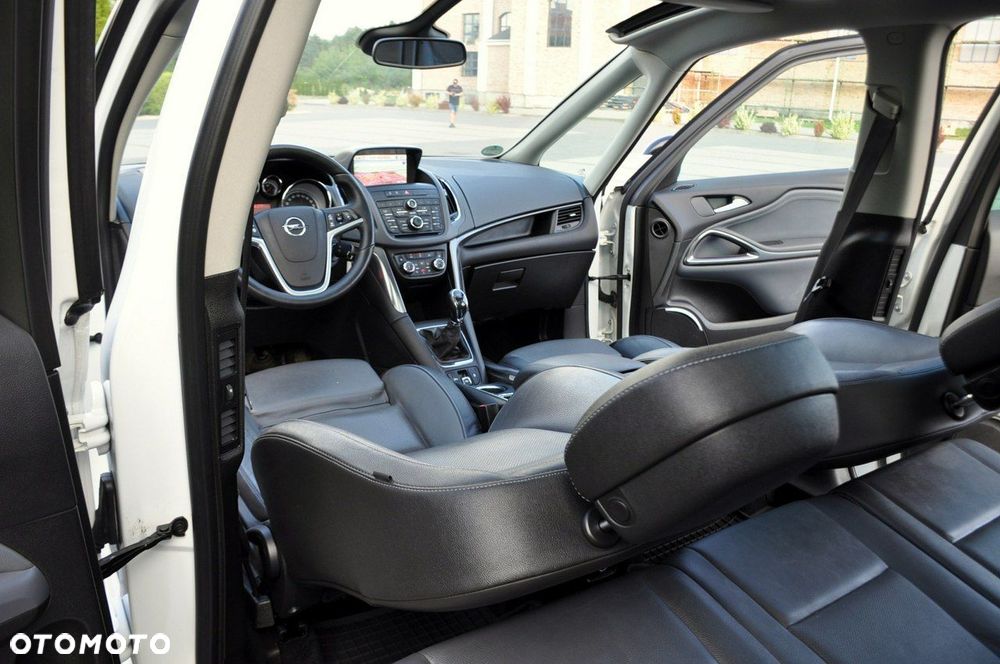 Opel Zafira - 28