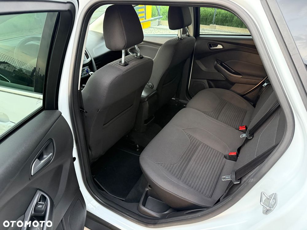 Ford Focus - 21