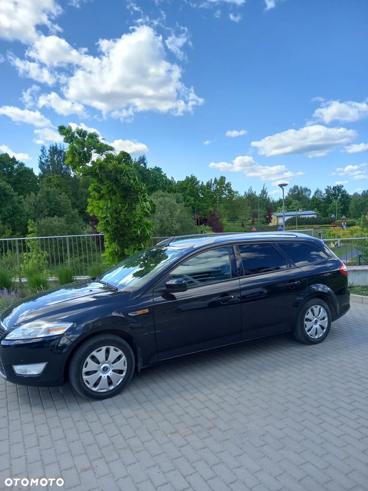 Ford Mondeo 1.6 Ambiente - 1
