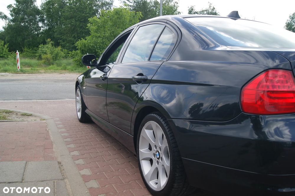 BMW Seria 3 320i Edition Sport - 11