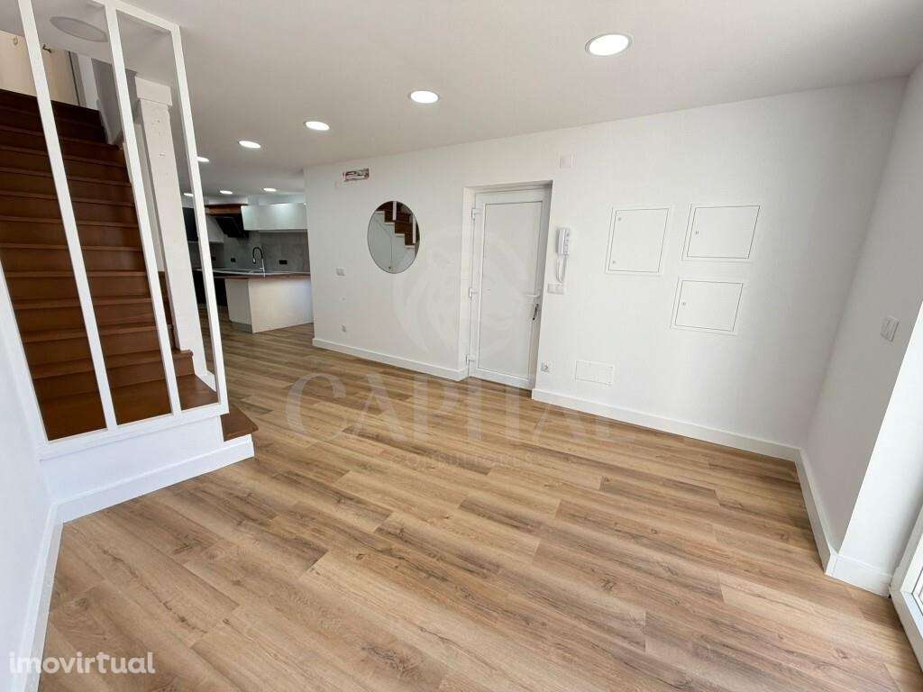 Moradia T3 na Azueira - Grande imagem: 4/15