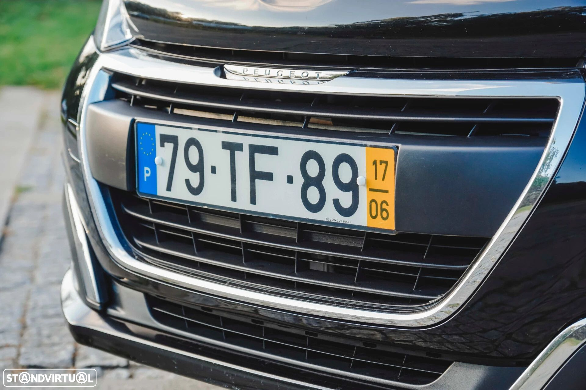 Peugeot 208 - 42