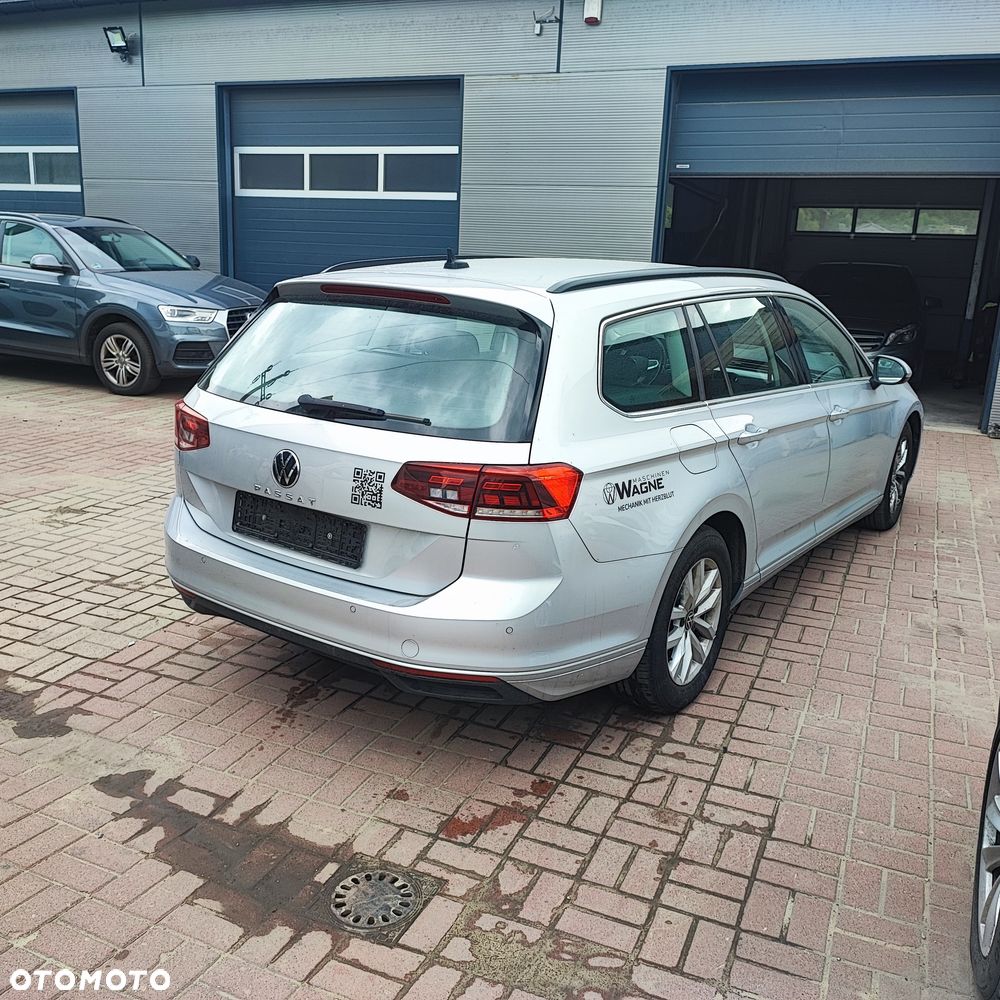 Volkswagen Passat 2.0 TDI SCR DSG - 6